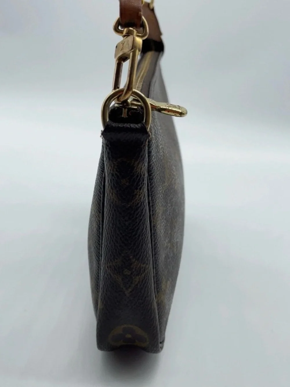Auth Louis Vuitton Monogram Pochette Accessory Pouch Handbag